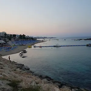 Ξενοδοχείο με διαμερίσματα Astreas Πρωταράς